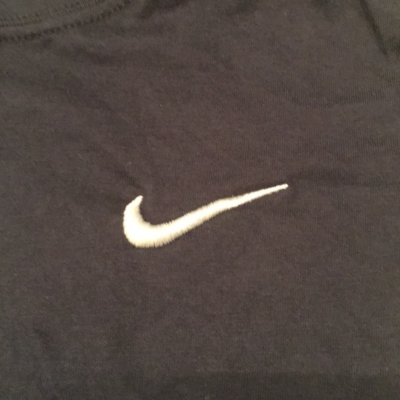 Nike Youth Swoosh Training Shirt - Picture 3 of 4